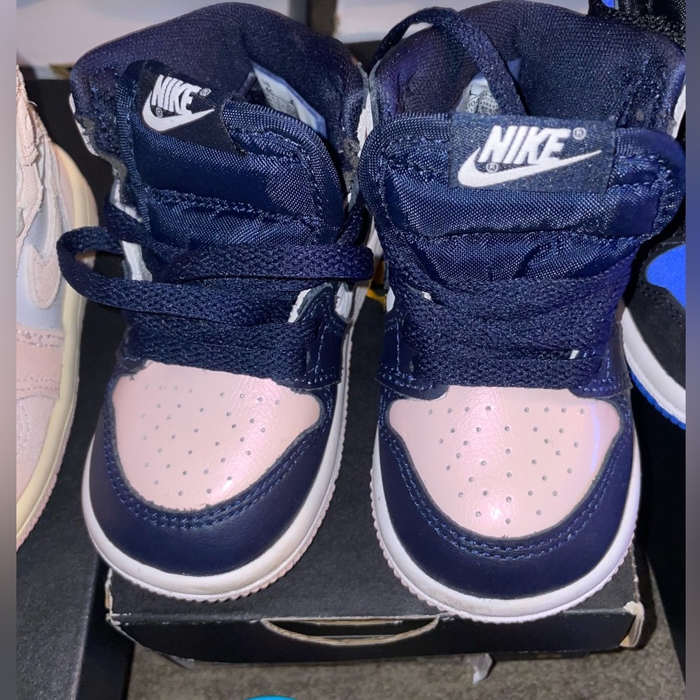 Bubble Gum 1’s 4c